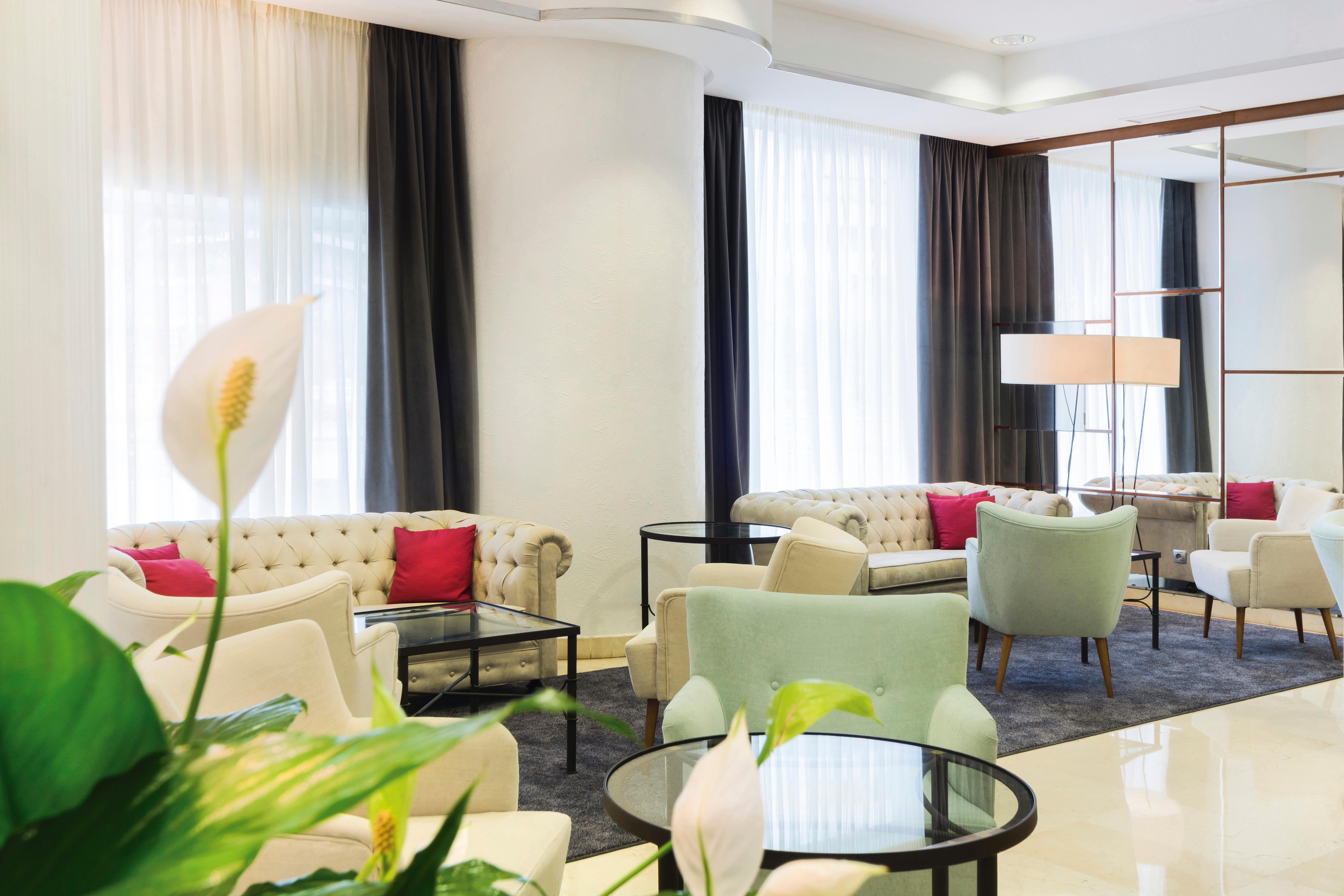 לוגרוניו Hotel Gran Via מראה חיצוני תמונה