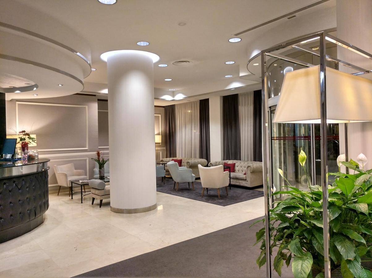 לוגרוניו Hotel Gran Via מראה חיצוני תמונה