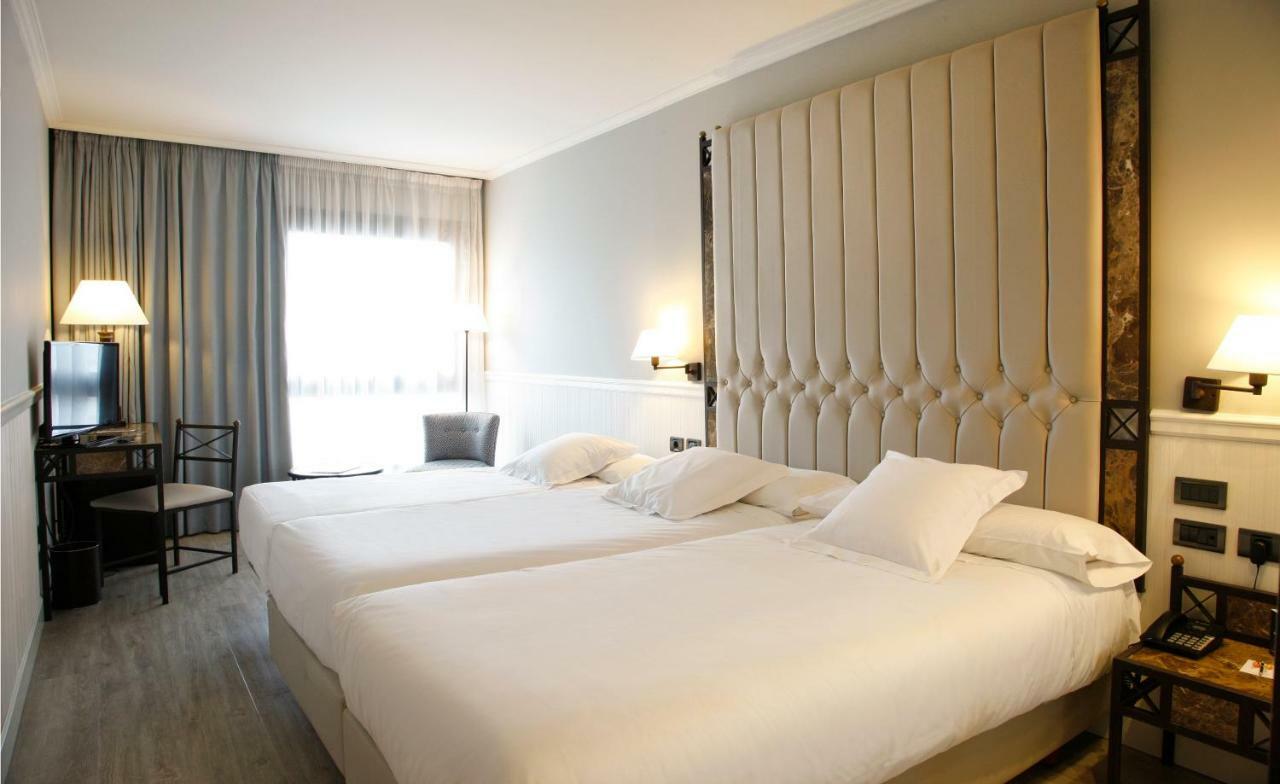 לוגרוניו Hotel Gran Via מראה חיצוני תמונה
